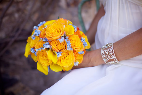 Maui wedding bouquet round