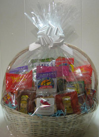 Maui Gift Basket, Ali'i Basket with savory and sweet munchies